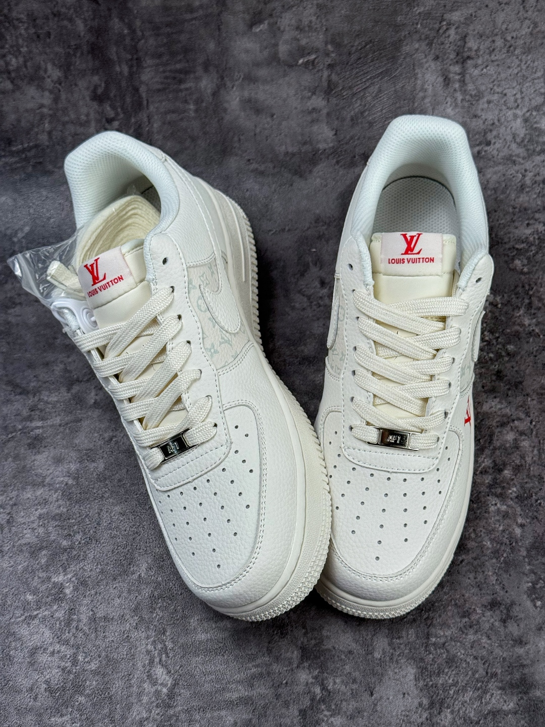 Nike Air Force 1 Low 07 x Louis Vuitton 白红 MM3399-801