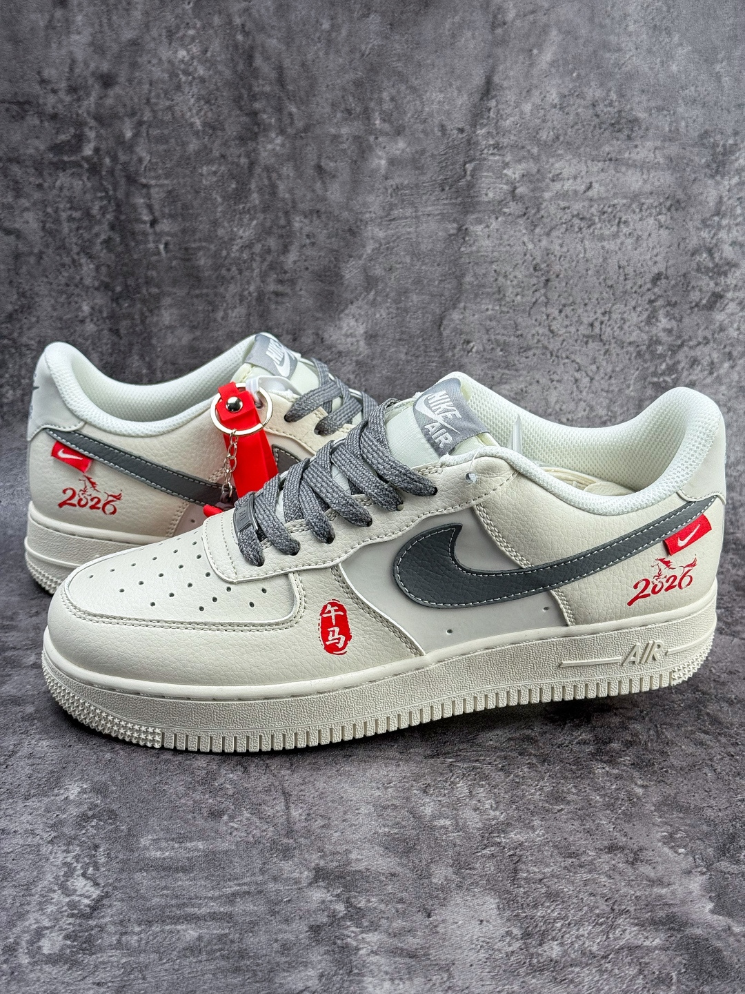 Nike Air Force 1 Low 07 马年限定 白红灰满天星 MZ9588-822
