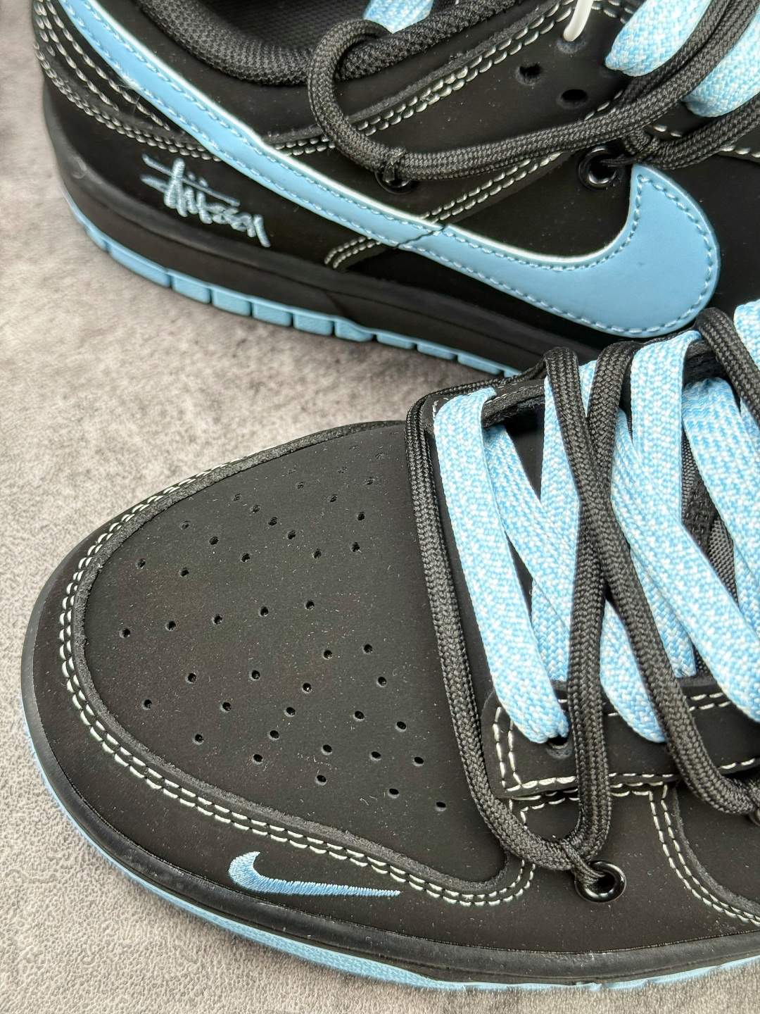 Nike SB Dunk Low x Stussy 黑蓝小勾 JP2026-105