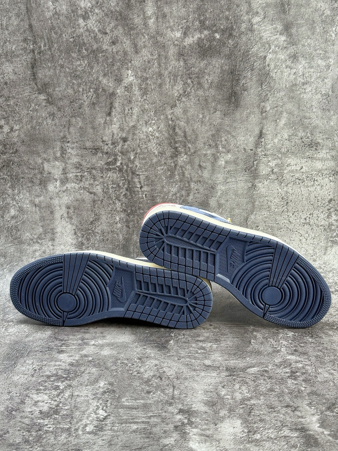 Travis Scott x Nike Air Jordan 1 Low 马年限定 Air Jordan 1 Low 反转灰白蓝小勾满天星倒钩 纯原版本 DF61-9005