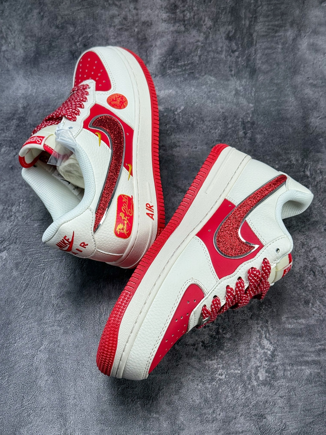 Nike Air Force 1 Low 07 马年限定 白红双小勾满天星 QY6878-604