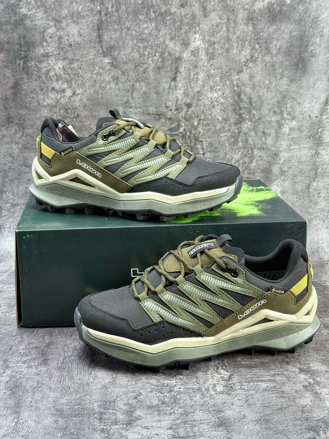 德国户外运动鞋品牌Lowa Maddox Pro Low SL GTX 马多克斯专业系列低帮户外风超轻徒步登山运动训练鞋
