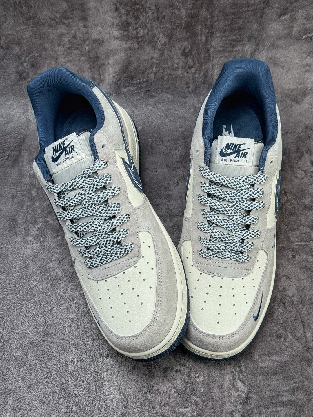 Nike Air Force 1 Low 07 x LOUIS VUITTON 灰白蓝小勾满天星 SS1979-011