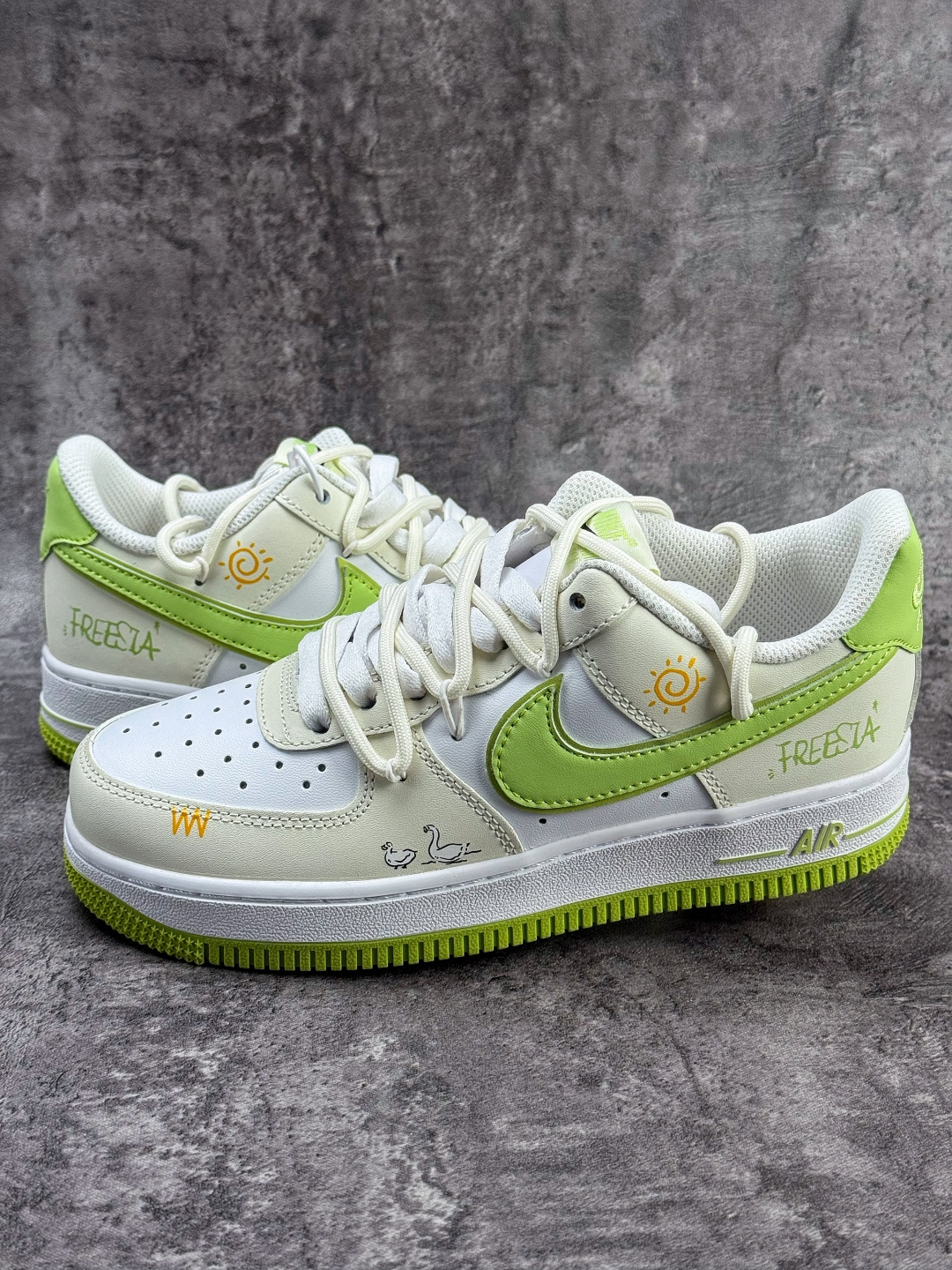 Nike Air Force 1 Low 07 米白绿 YY2024-315