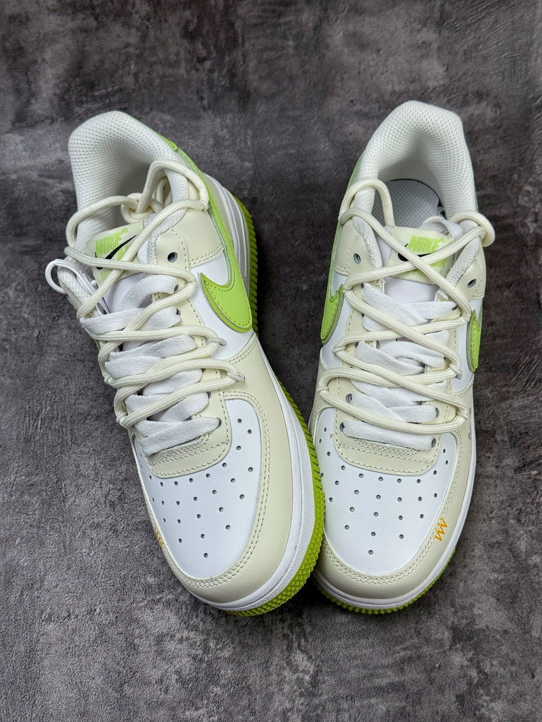 Nike Air Force 1 Low 07 米白绿 YY2024-315