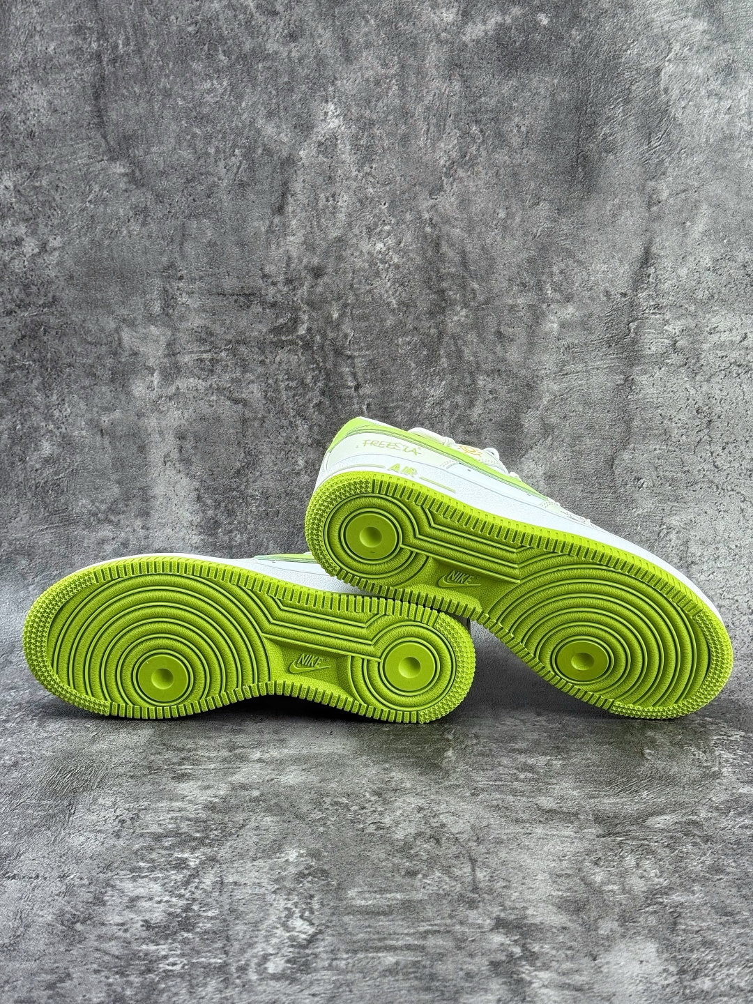 Nike Air Force 1 Low 07 米白绿 YY2024-315