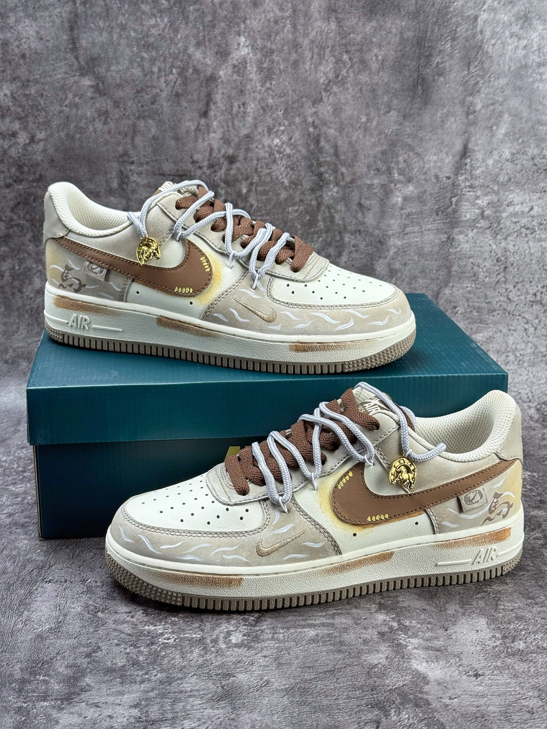 Nike Air Force 1 Low 07 马年限定 米白棕小勾 DB3301-818