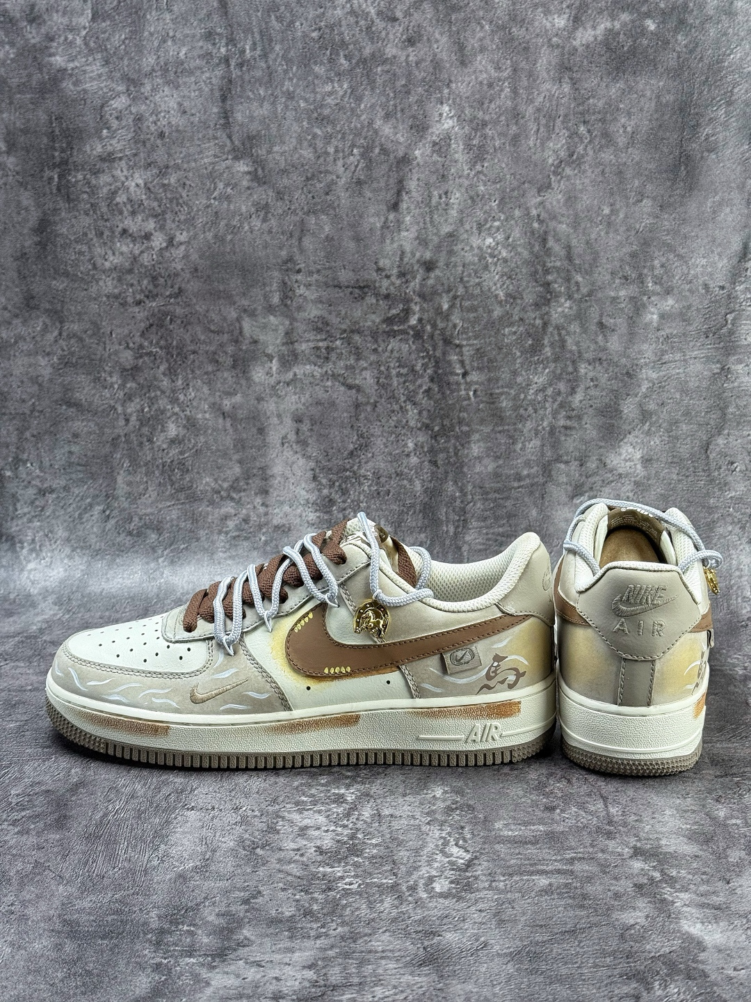 Nike Air Force 1 Low 07 马年限定 米白棕小勾 DB3301-818