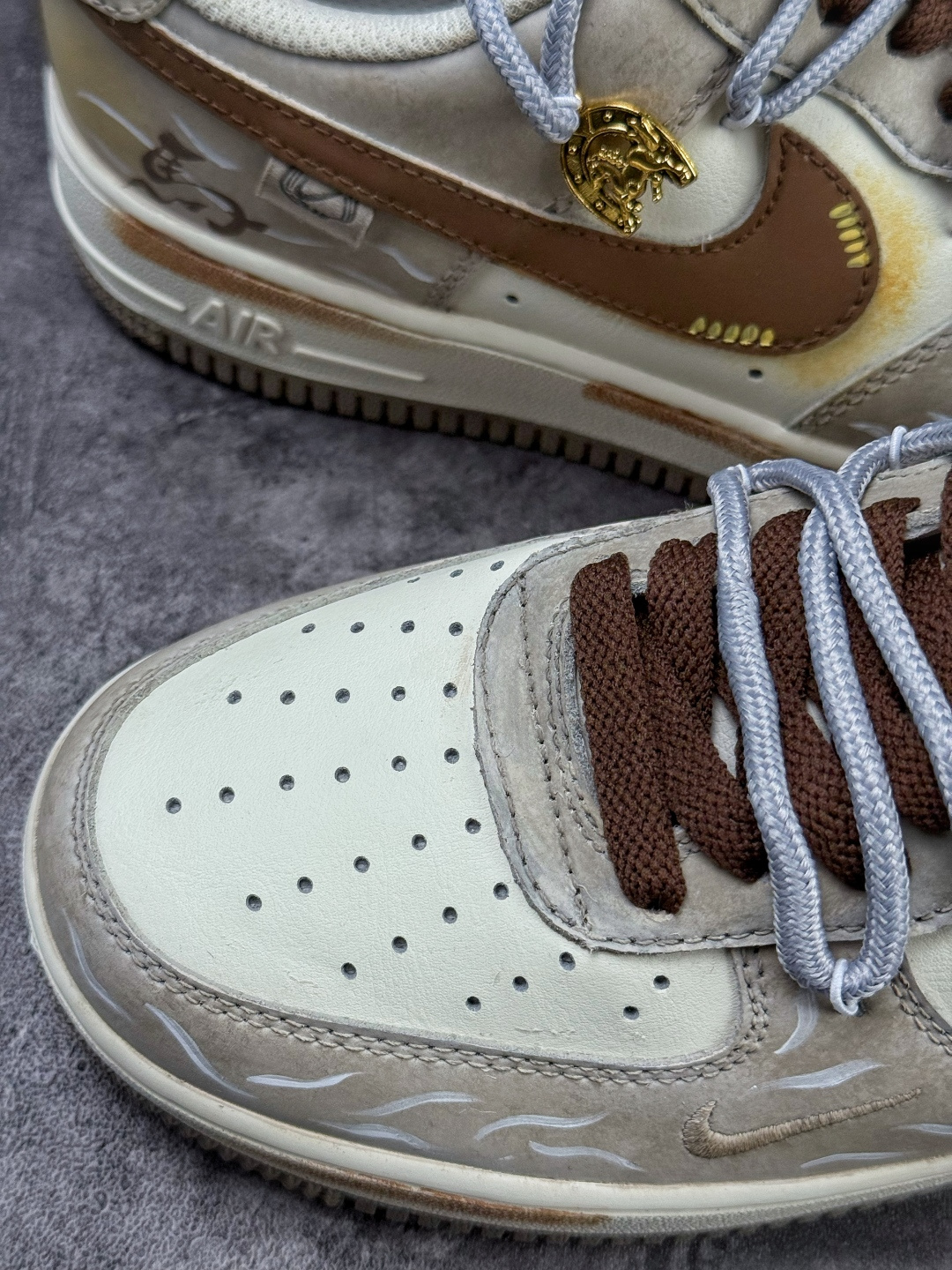 Nike Air Force 1 Low 07 马年限定 米白棕小勾 DB3301-818