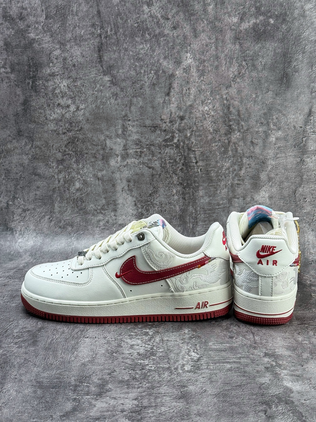 Nike Air Force 1 Low 07 马年限定 白红小勾 DD1982-348