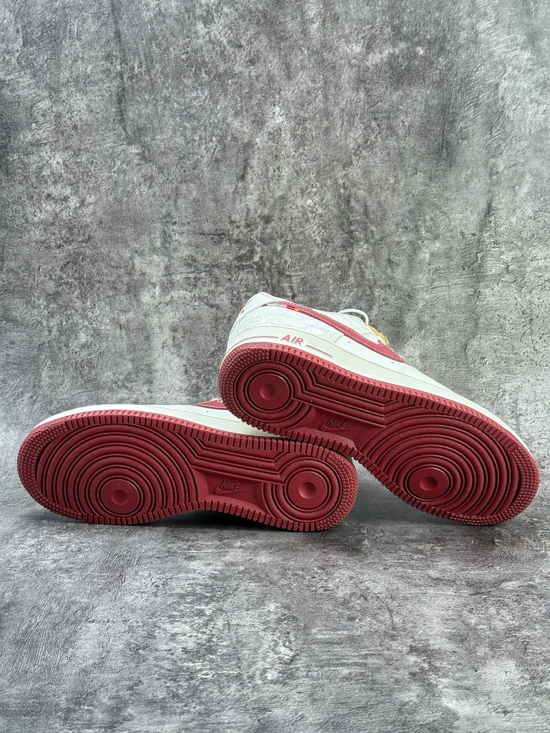 Nike Air Force 1 Low 07 马年限定 白红小勾 DD1982-348