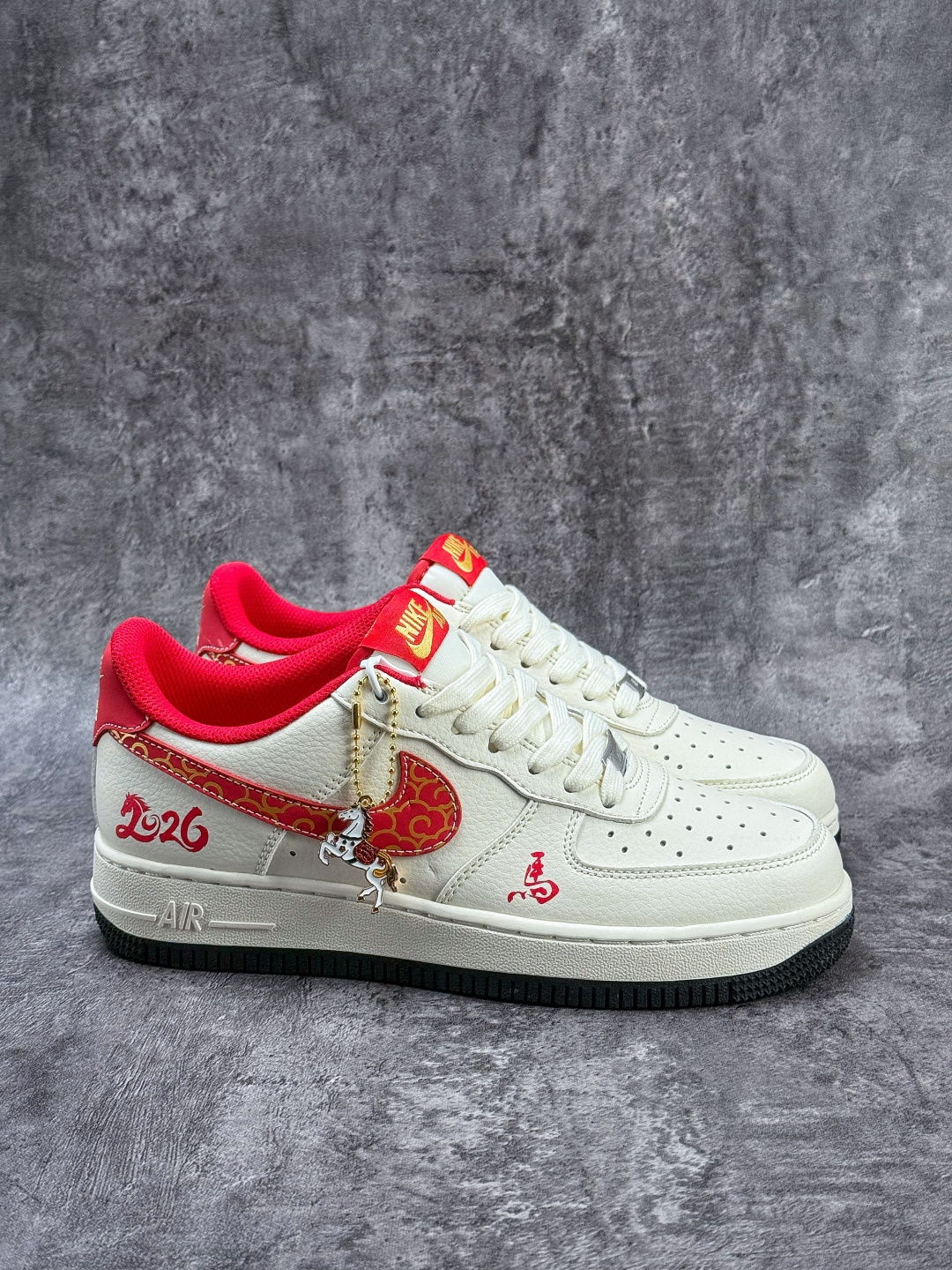Nike Air Force 1 Low 07 马年限定 白红 MZ9588-820