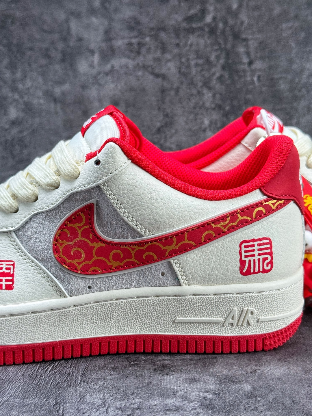 Nike Air Force 1 Low 07 马年限定 白灰红 HT5088-613