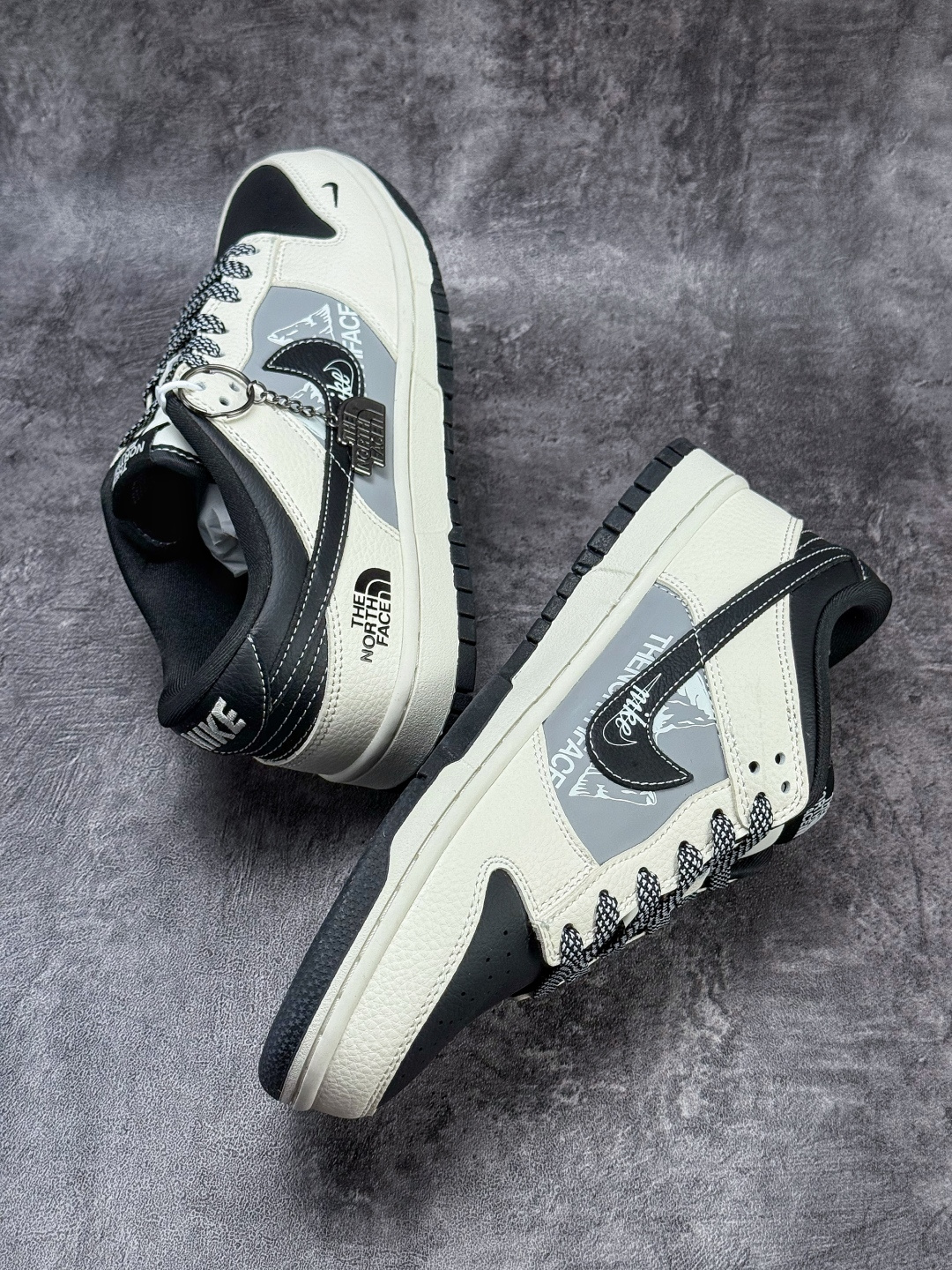 NIKE SB Dunk Low RETRO x The North Face 白黑灰小勾满天星 DS6608-023