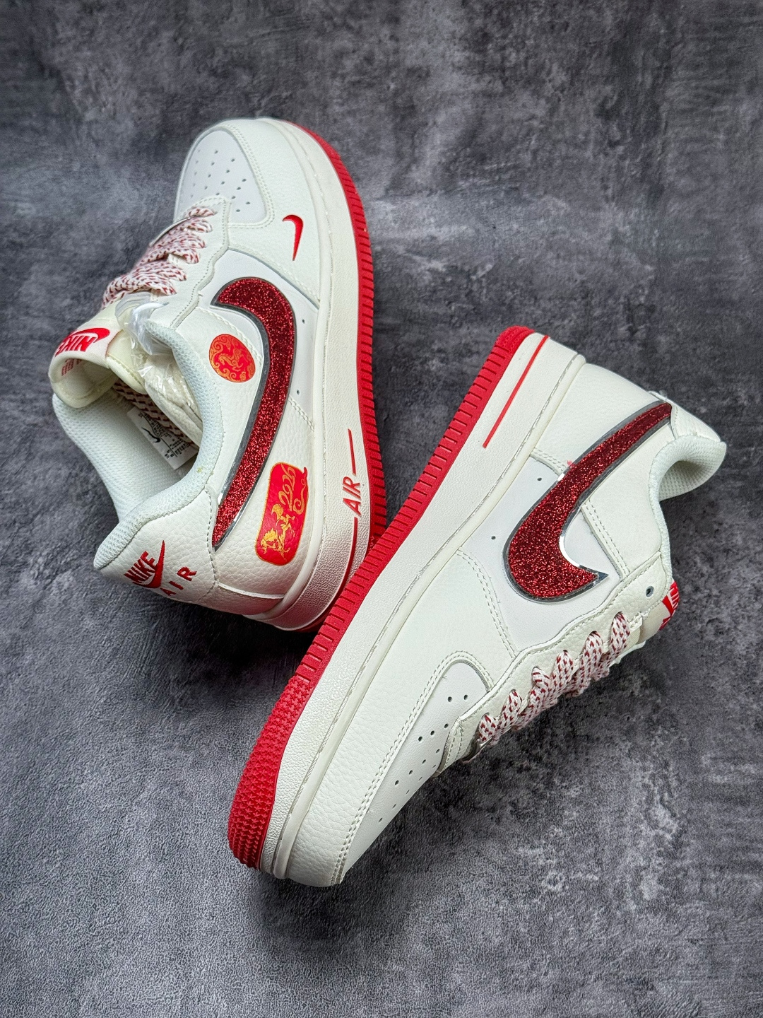 Nike Air Force 1 Low 07 马年限定 白红小勾满天星 QY6878-601