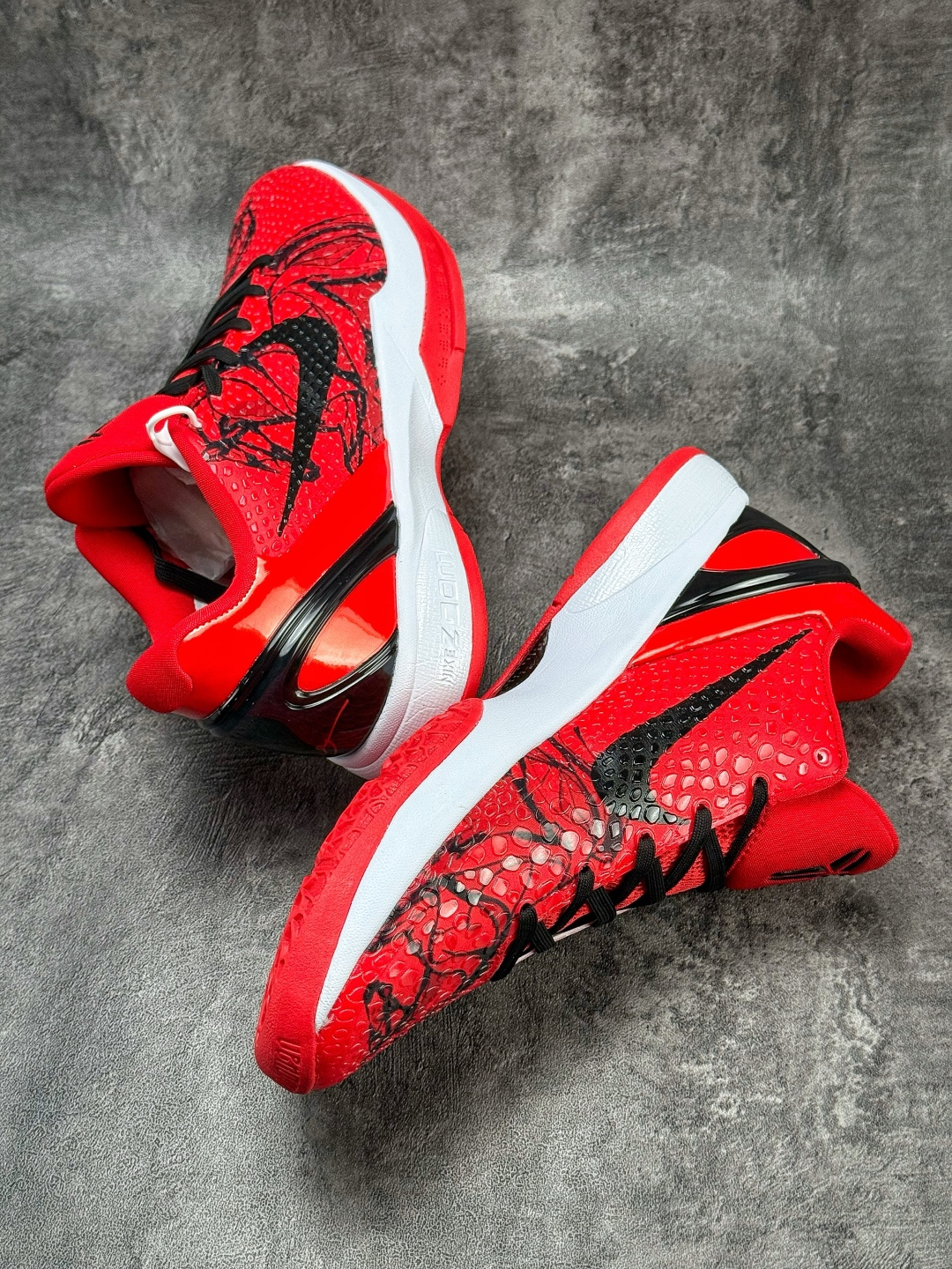 Nike Zoom KOBE 6 VI 马年限定 科比六代低帮运动篮球鞋 CW2190-025