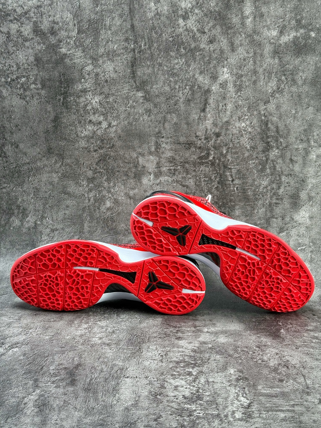 Nike Zoom KOBE 6 VI 马年限定 科比六代低帮运动篮球鞋 CW2190-025