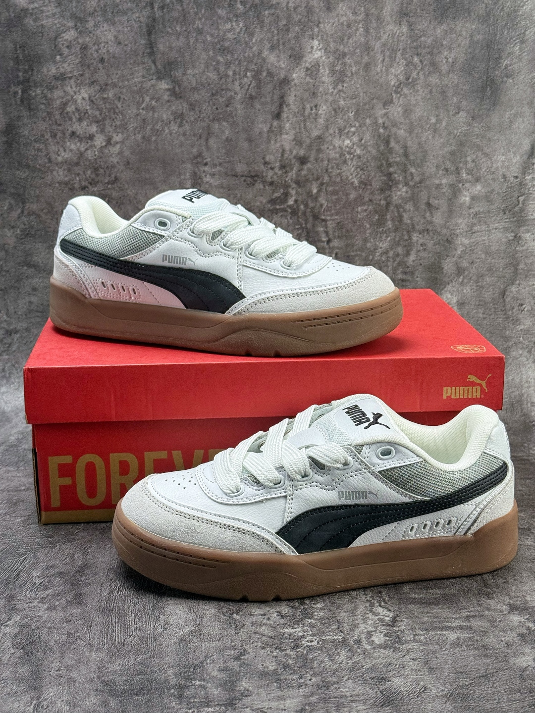PUMA 彪马 PARK LIFESTYLE 人气单品年度王炸单品 蕾哈娜联名面包鞋 男女同款复古休闲板鞋 400497-01