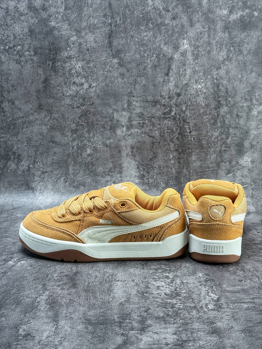 PUMA 彪马 PARK LIFESTYLE 人气单品年度王炸单品 蕾哈娜联名面包鞋 男女同款复古休闲板鞋 400708-03