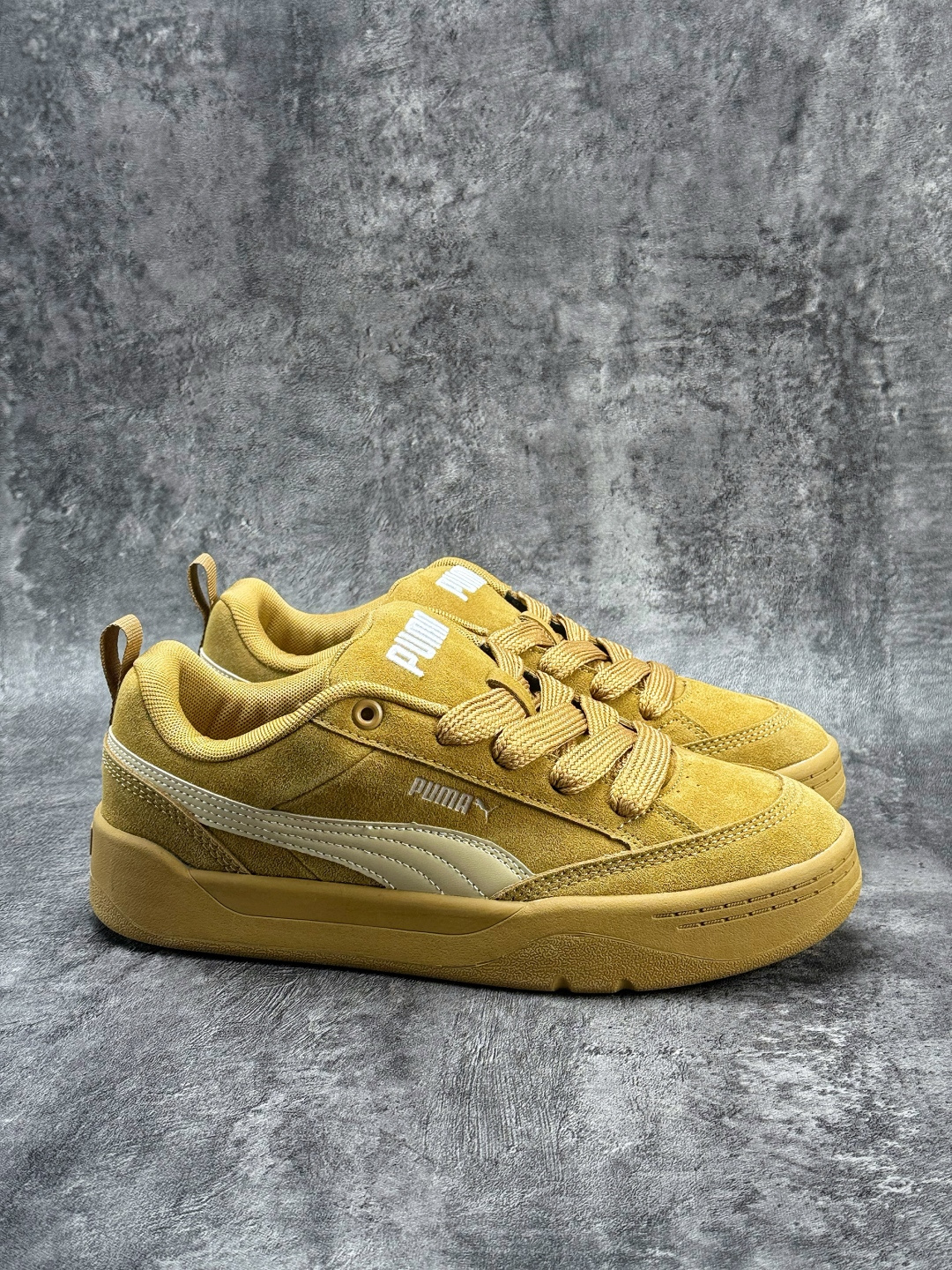 PUMA 彪马 PARK LIFESTYLE 人气单品年度王炸单品 蕾哈娜联名面包鞋 板鞋 401606-13