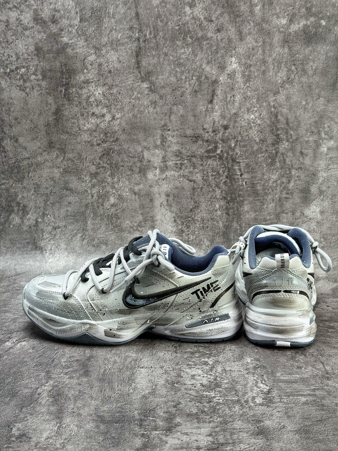 NK Air Monarch IV M2K 涂鸦复古潮流运动舒适老爹鞋 415445-102-High Quatity Cheap Brand wholesale wholesaler seller Clothes Bags handbags Sneakers Top Fashion Clothing Shoes from China Factory Chinese suppliers best Quality Beautiful Price NK Air Monarch IV M2K 涂鸦复古潮流运动舒适老爹鞋 415445-102