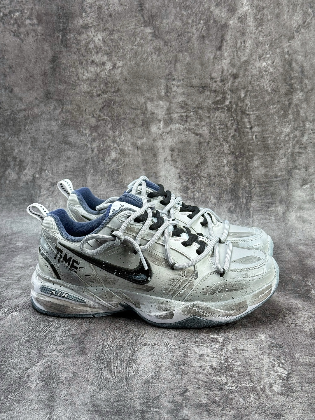 NK Air Monarch IV M2K 涂鸦复古潮流运动舒适老爹鞋 415445-102-High Quatity Cheap Brand wholesale wholesaler seller Clothes Bags handbags Sneakers Top Fashion Clothing Shoes from China Factory Chinese suppliers best Quality Beautiful Price NK Air Monarch IV M2K 涂鸦复古潮流运动舒适老爹鞋 415445-102