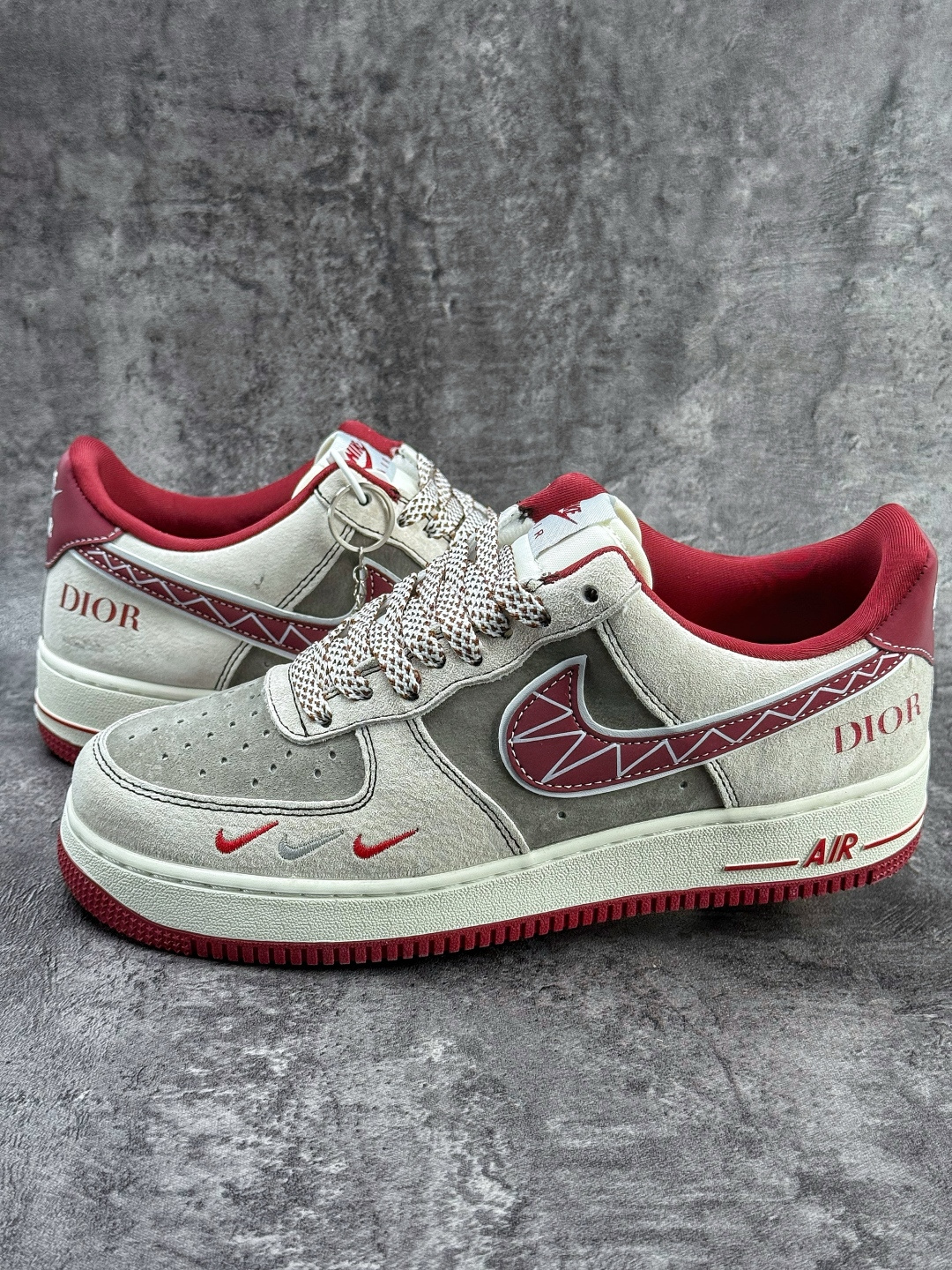 Nike Air Force 1 Low 07 x DIOR 灰红三小勾满天星 SY1388-028