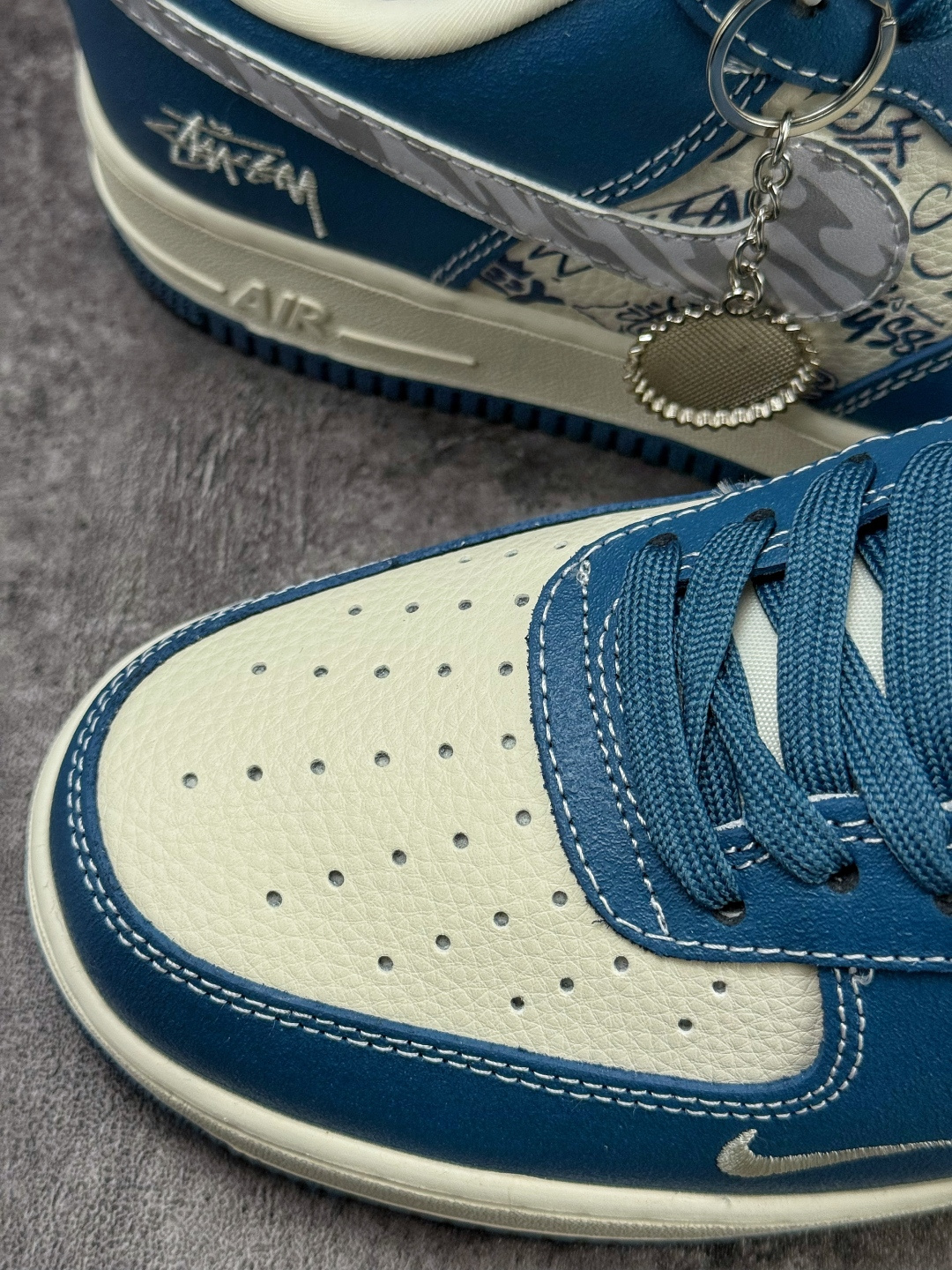 Nike Air Force 1 Low 07 x Stussy 蓝白小勾 XL1979-132