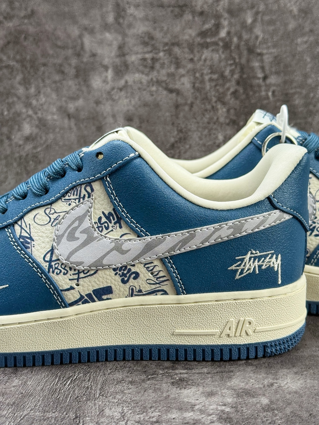 Nike Air Force 1 Low 07 x Stussy 蓝白小勾 XL1979-132