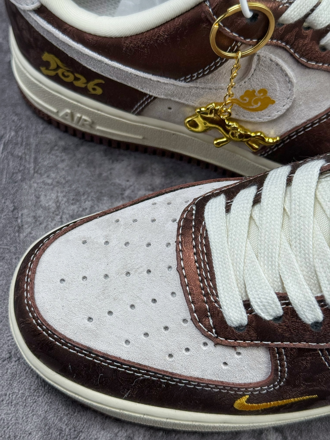 Nike Air Force 1 Low 07 马到成功 棕白小勾 KD1688-005