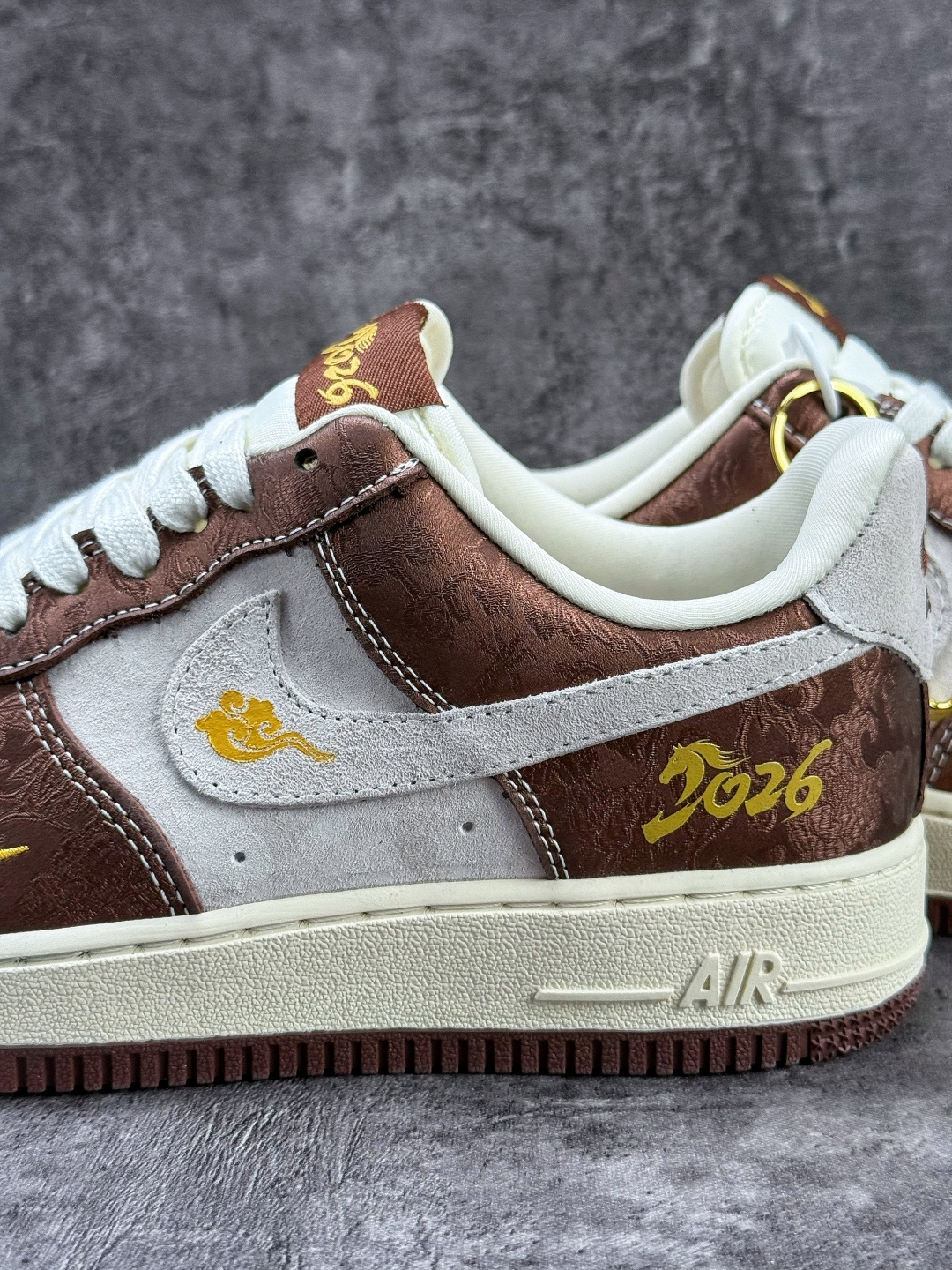Nike Air Force 1 Low 07 马到成功 棕白小勾 KD1688-005