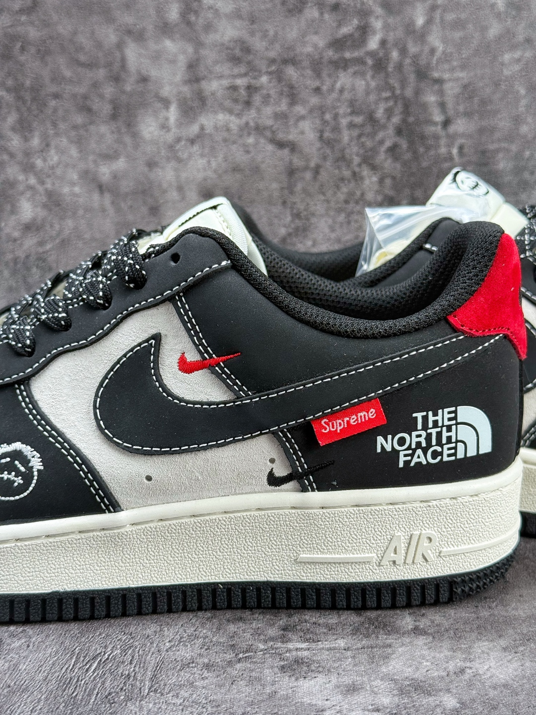 Nike Air Force 1 Low 07 x The North Face 黑灰双小勾满天星 KG6699-F43