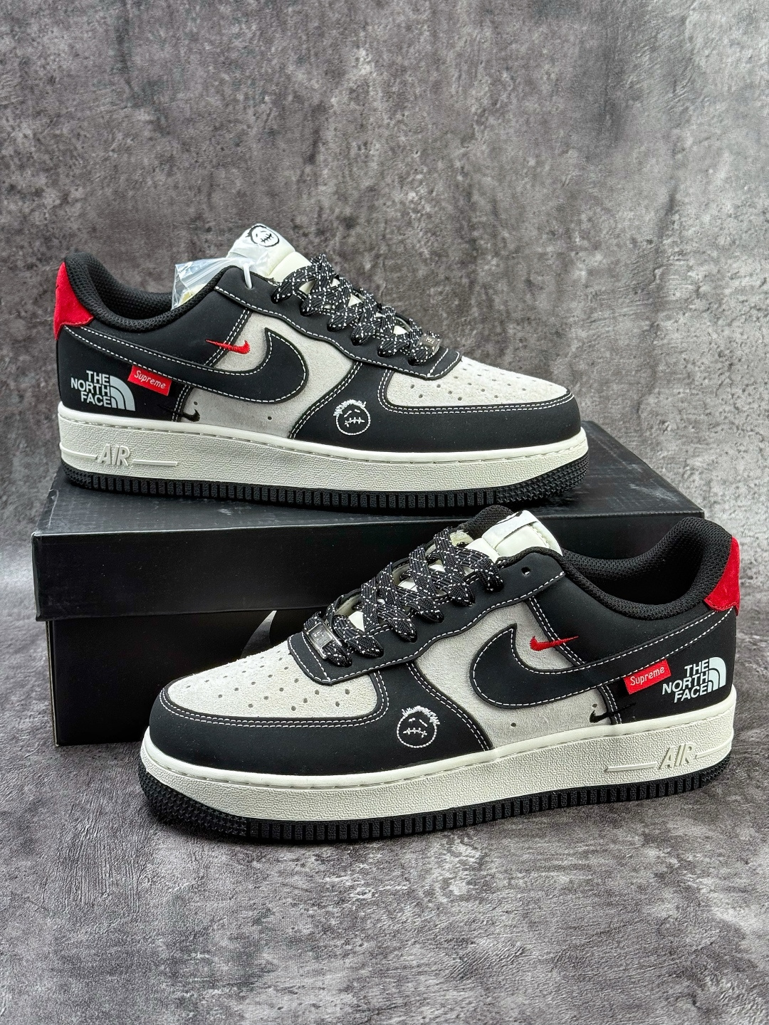 Nike Air Force 1 Low 07 x The North Face 黑灰双小勾满天星 KG6699-F43