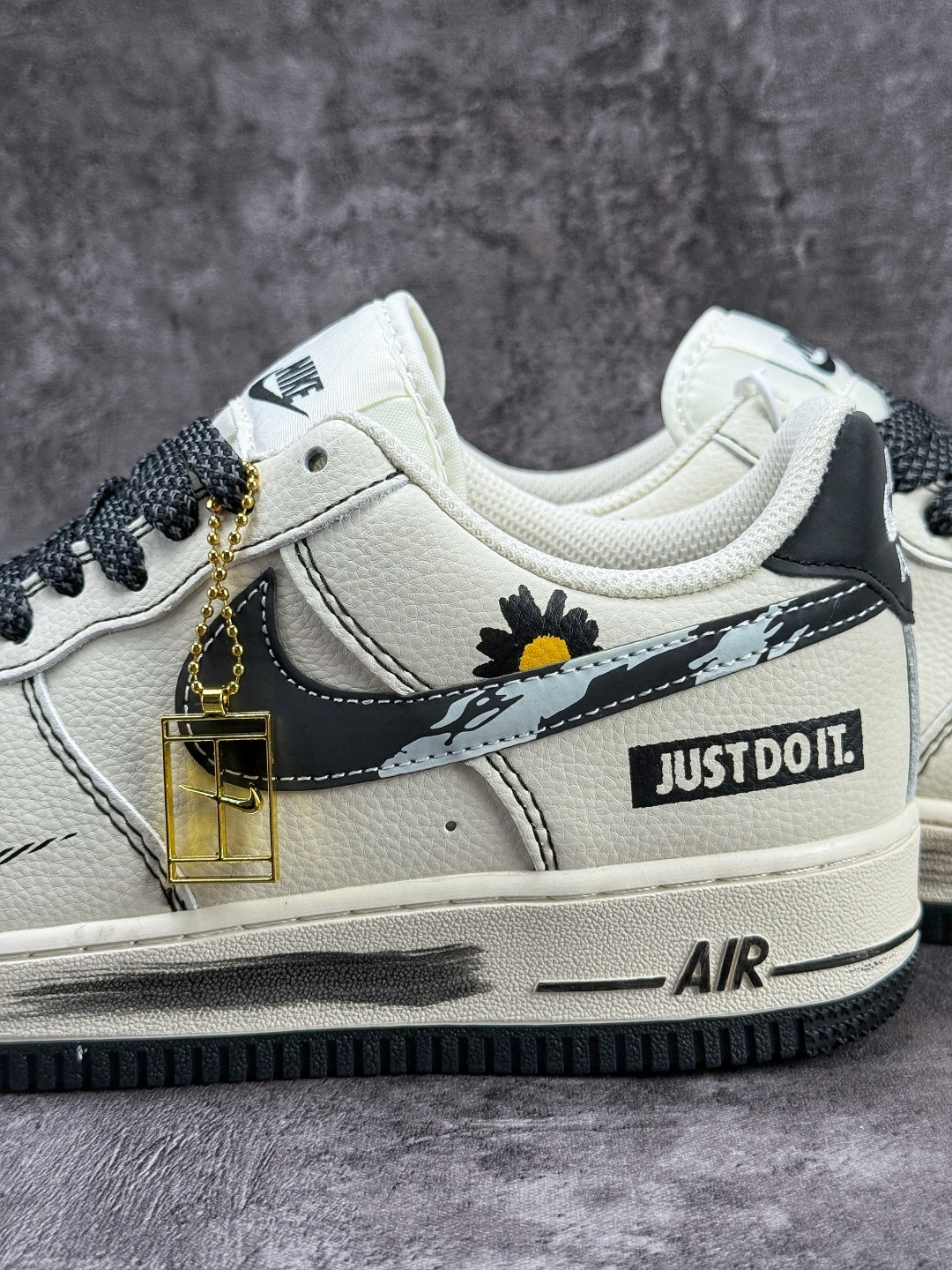 Nike Air Force 1 Low 07 x Just Do It 小雏菊 白黑小勾满天星 XY2025-003