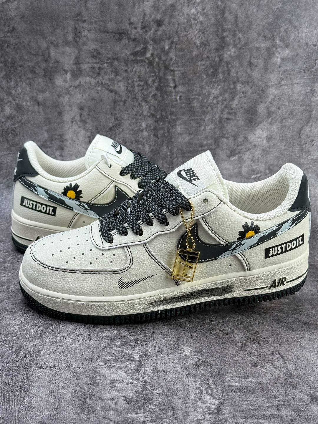 Nike Air Force 1 Low 07 x Just Do It 小雏菊 白黑小勾满天星 XY2025-003