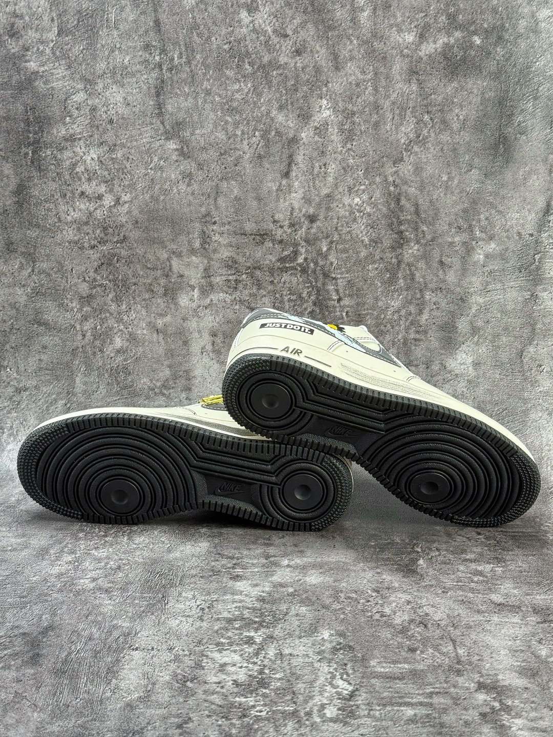 Nike Air Force 1 Low 07 x Just Do It 小雏菊 白黑小勾满天星 XY2025-003