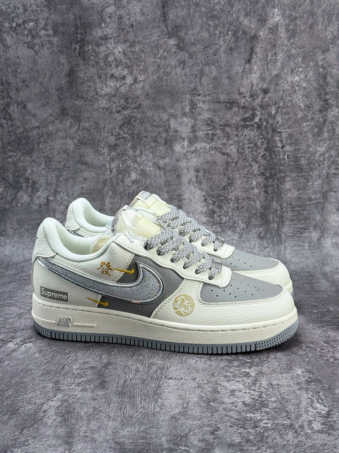 Nike Air Force 1 Low 07 x Superme 马年限定 白灰双小勾满天星 QY6878-603