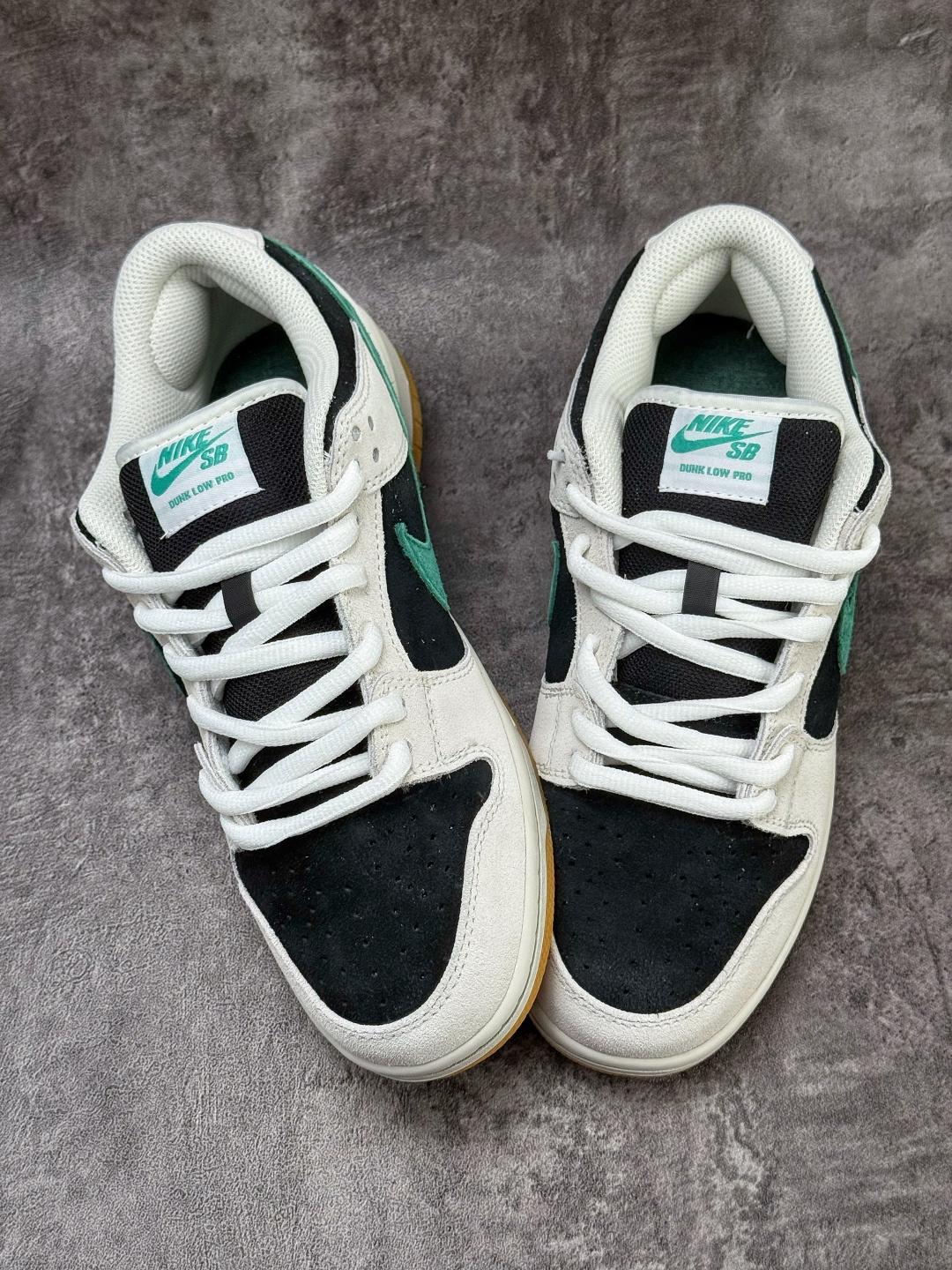 NIKE SB Dunk Low 灰黑绿 HF3704-001