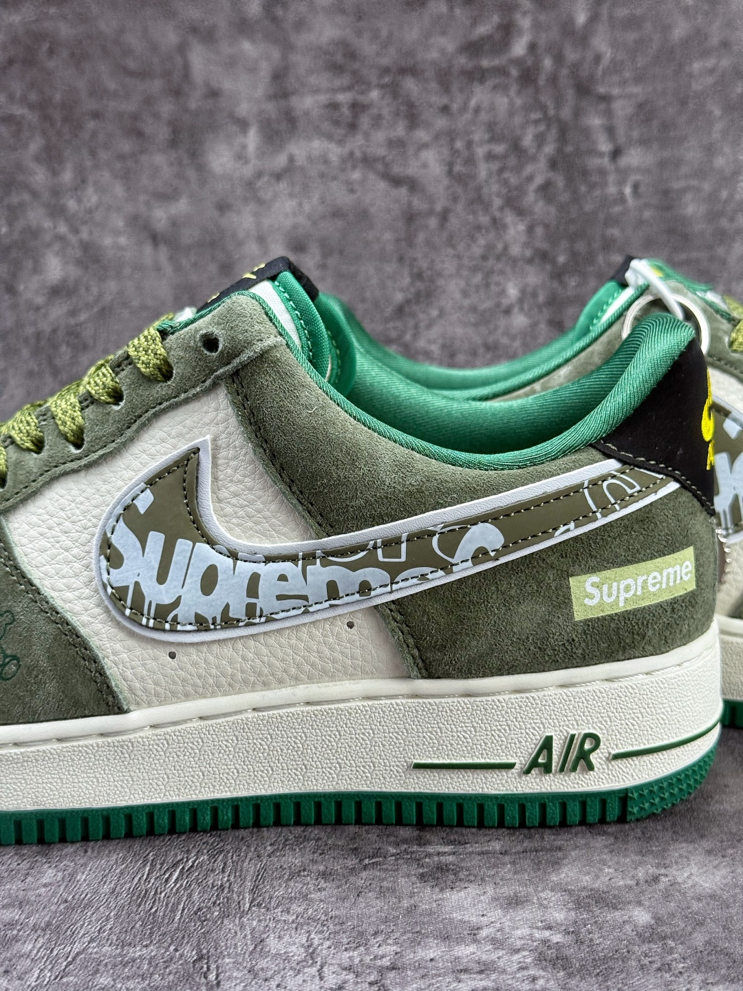 Nike Air Force 1 Low 07 x Superme 绿白小勾满天星 SY1388-027