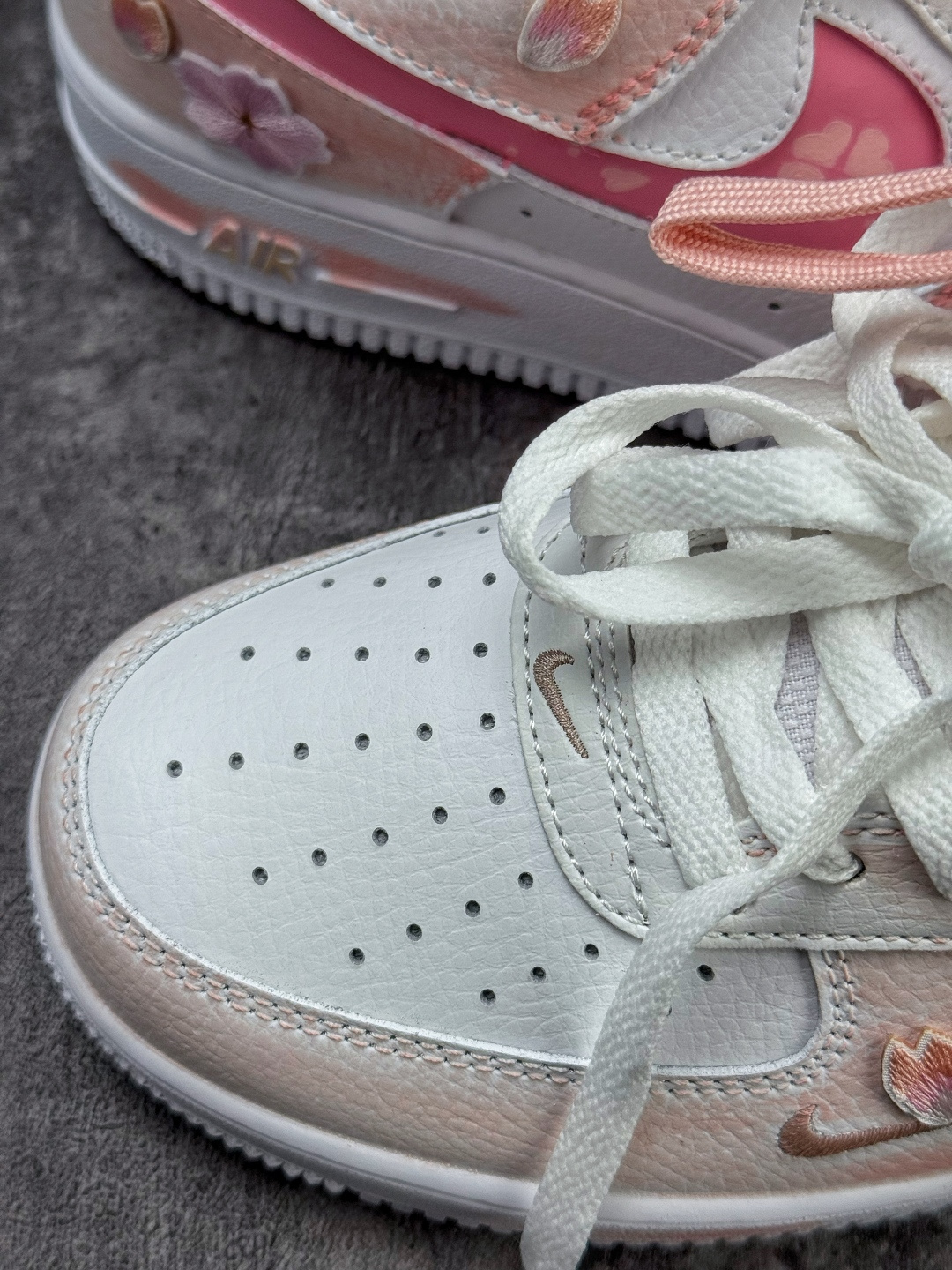 Nike Air Force 1 Low 07 粉白小勾 FB8971-007