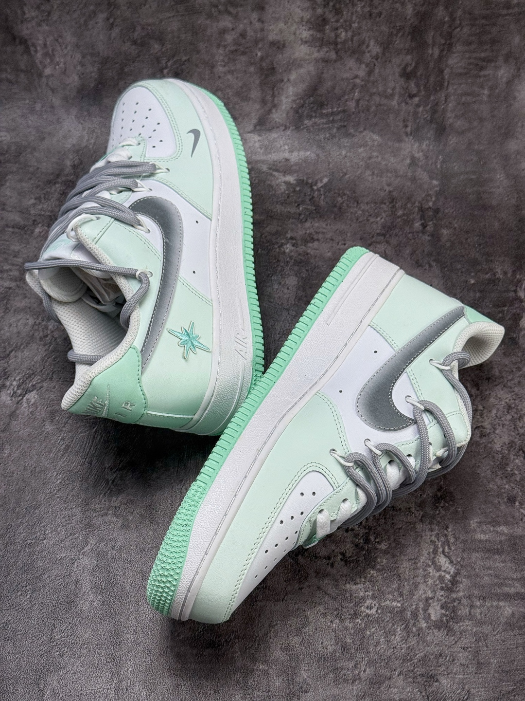 Nike Air Force 1 Low 07 绿白小勾 XX7981-476