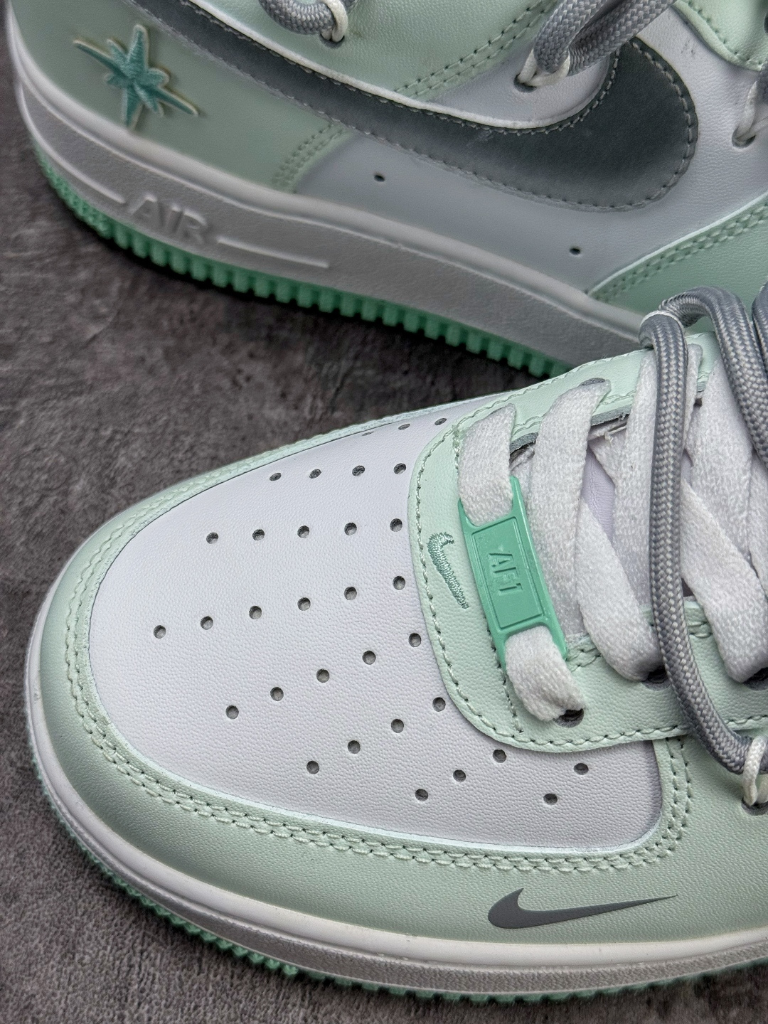 Nike Air Force 1 Low 07 绿白小勾 XX7981-476