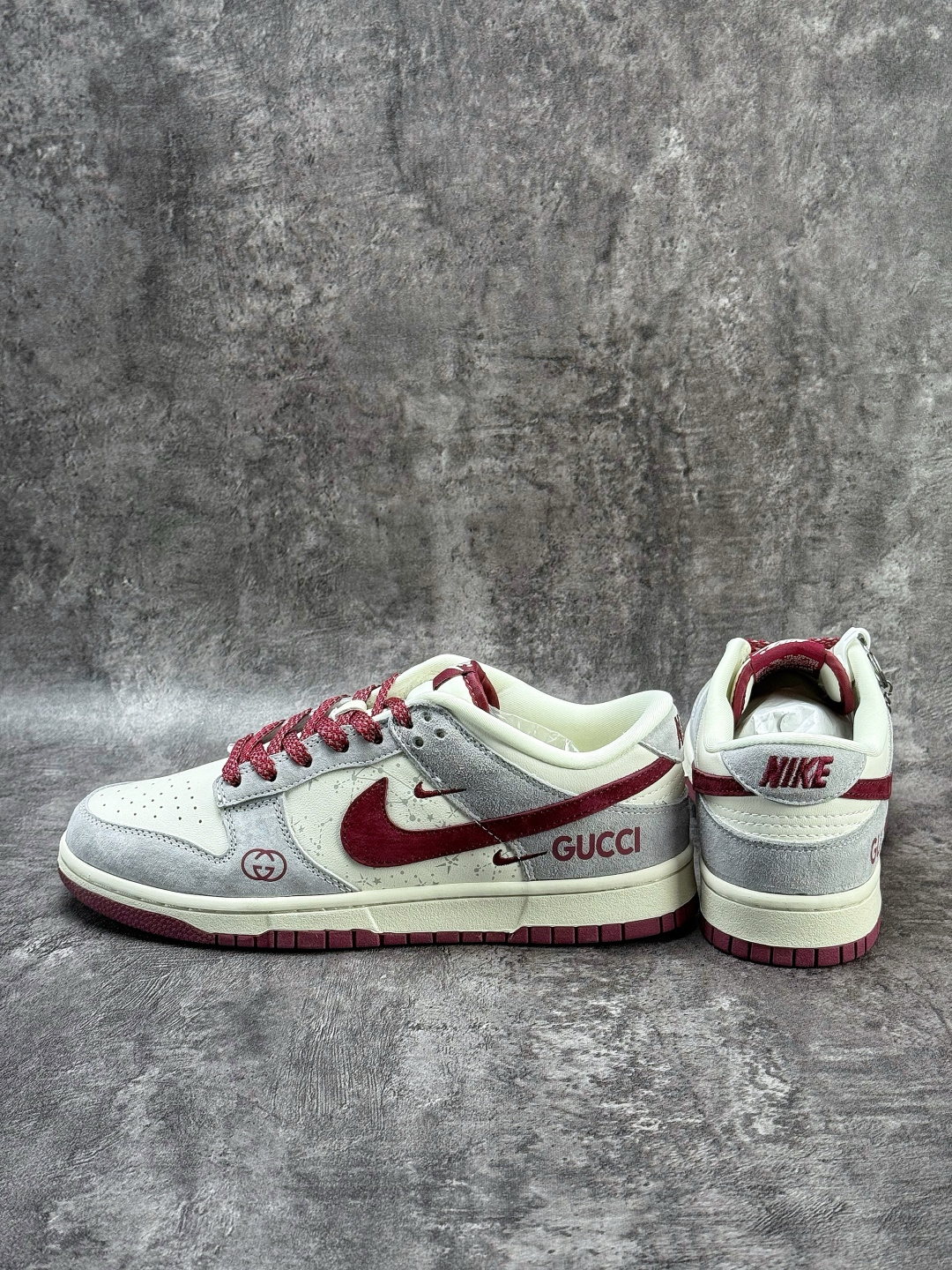 Nike SB Dunk Low x GUCCI 灰白红双小勾满天星 DN3168-012