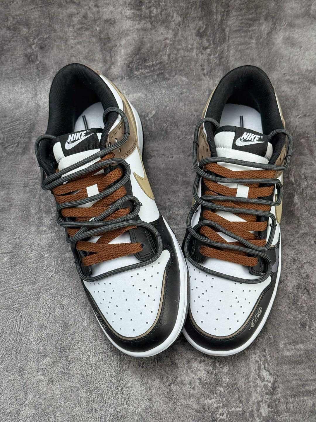 Nike SB Dunk Low RETRO 黑白棕绑带 HF5441-100