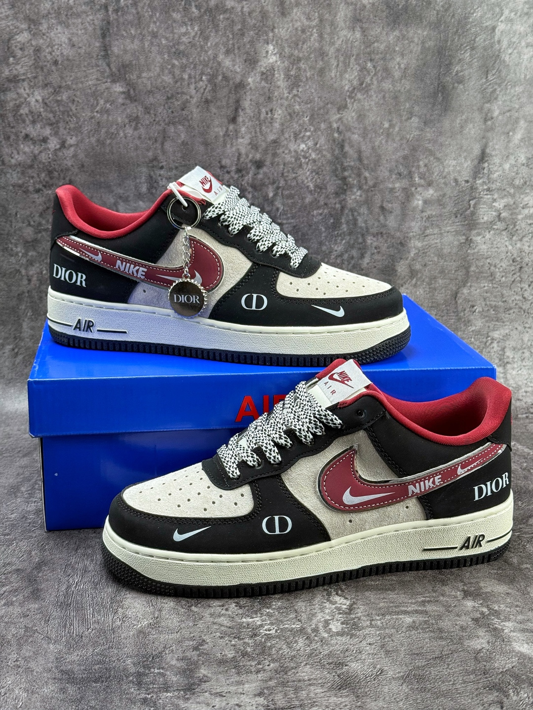 Nike Air Force 1 Low 07 x DIOR 黑灰红小勾满天星 SY1388-029-High Quatity Cheap Brand wholesale wholesaler seller Clothes Bags handbags Sneakers Top Fashion Clothing Shoes from China Factory Chinese suppliers best Quality Beautiful Price Nike Air Force 1 Low 07 x DIOR 黑灰红小勾满天星 SY1388-029