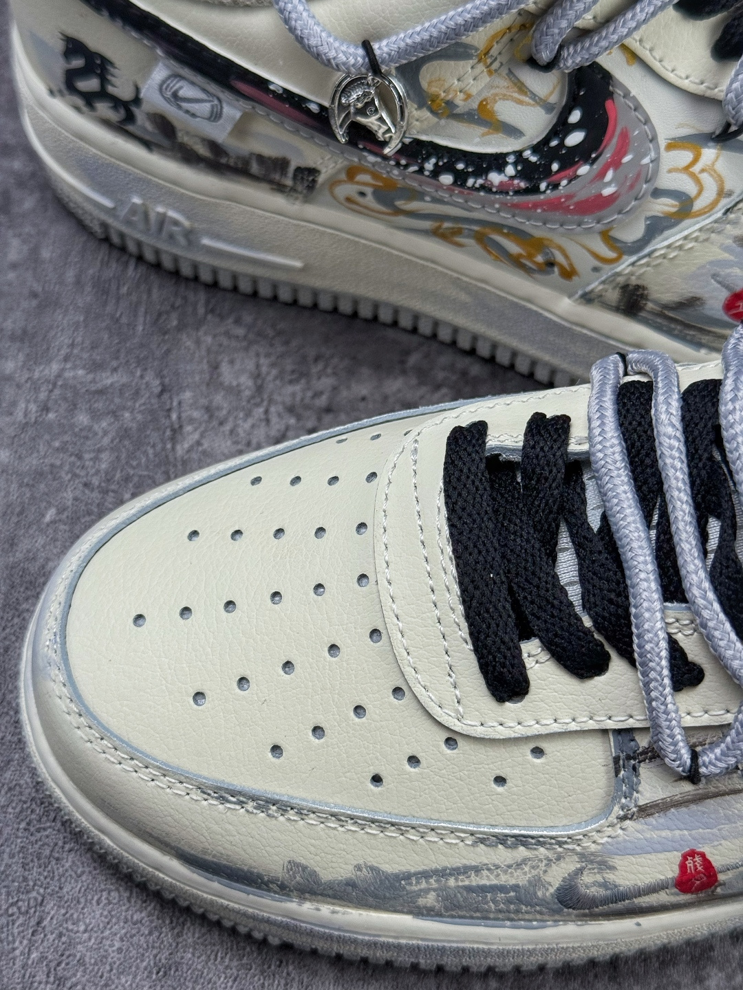 Nike Air Force 1 Low 07 马年限定 米白黑小勾涂鸦 FB1839-313