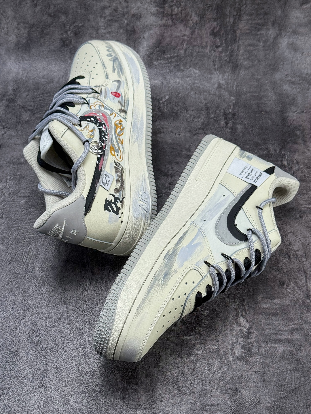 Nike Air Force 1 Low 07 马年限定 米白黑小勾涂鸦 FB1839-313