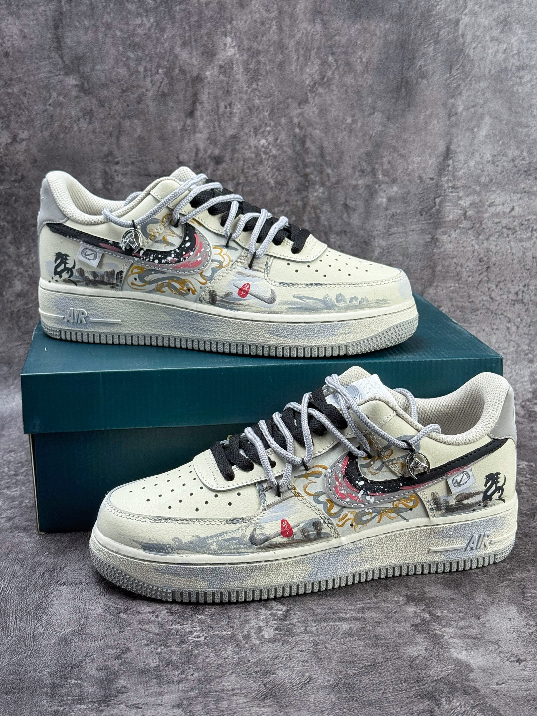 Nike Air Force 1 Low 07 马年限定 米白黑小勾涂鸦 FB1839-313