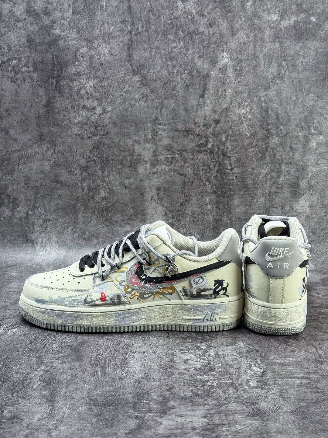 Nike Air Force 1 Low 07 马年限定 米白黑小勾涂鸦 FB1839-313