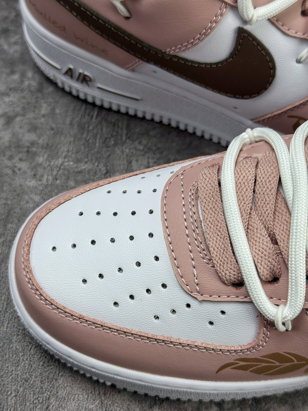 Nike Air Force 1 Low 07 粉白黑绑带 CV8688-578